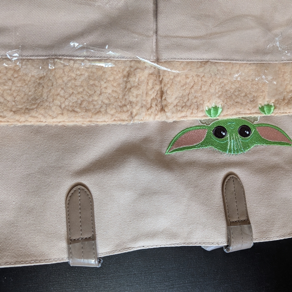 Loungefly Baby Yoda Precious Cargo Shoulder Bag - Picture 7 of 10